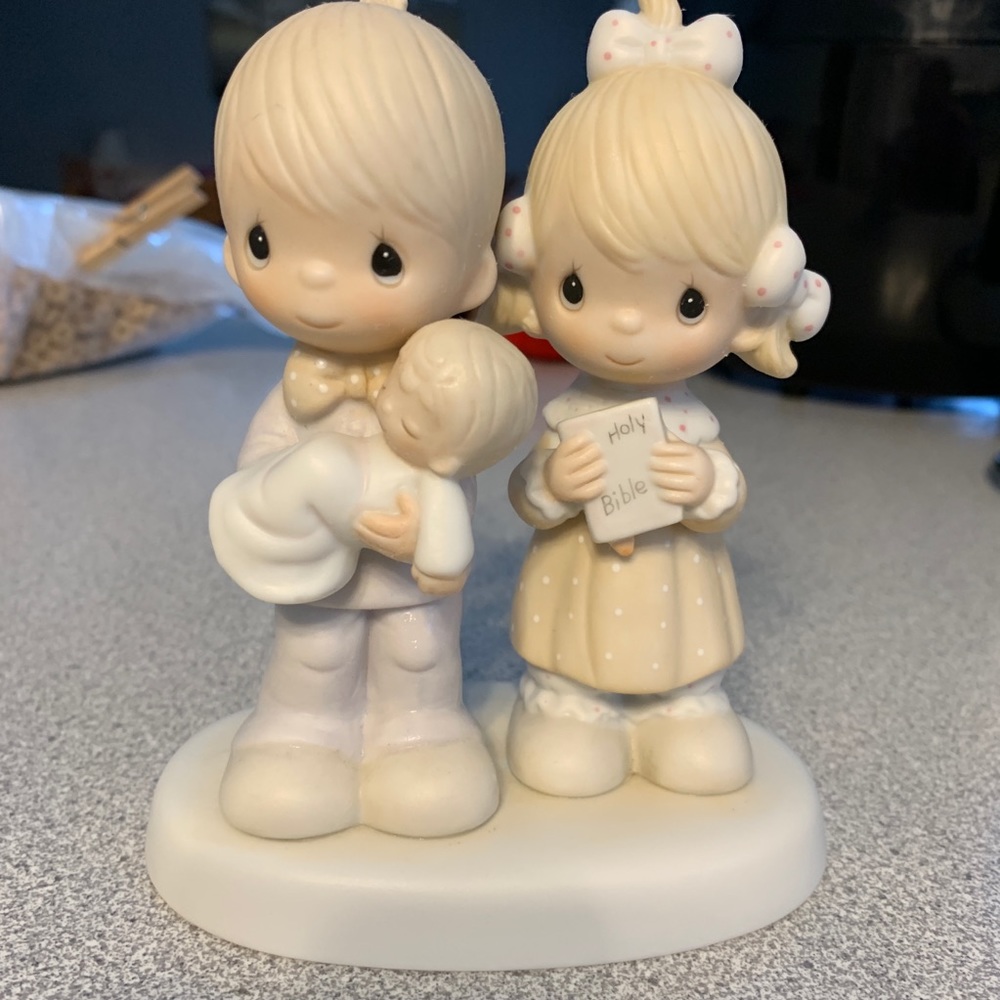 💜Precious moments rejoicing with you statue💜